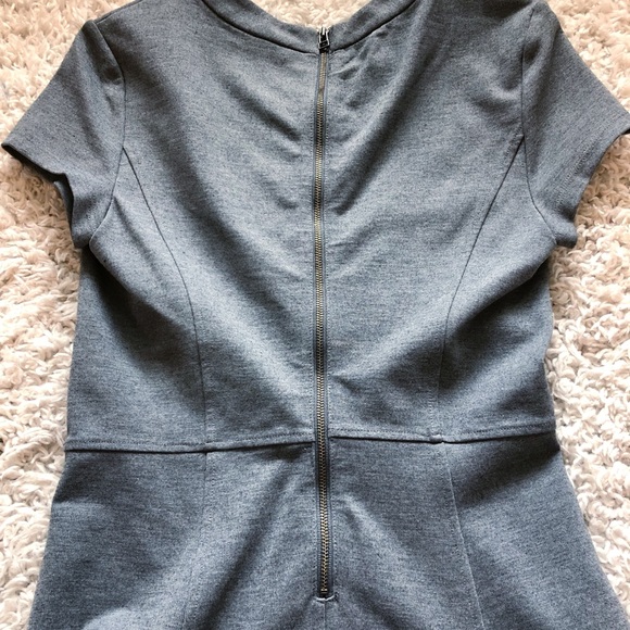 ARITZIA NWOT SUNDAY BEST STROSS DRESS - Picture 8 of 9
